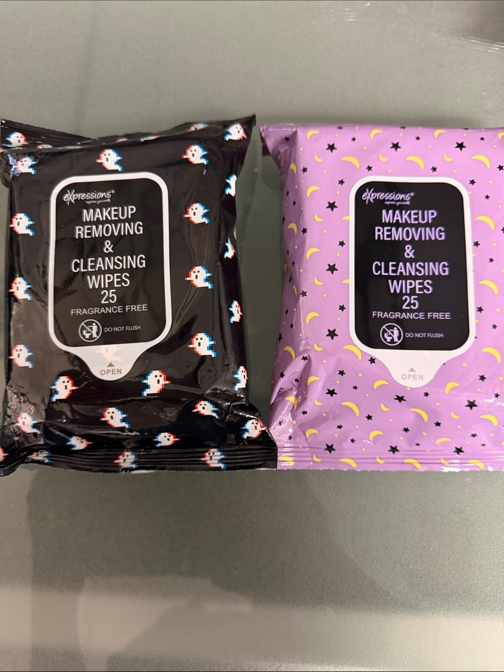 ❣️5/$25❣️Expressions boo 👻 Makeup Removing wipes- Black or Lavender